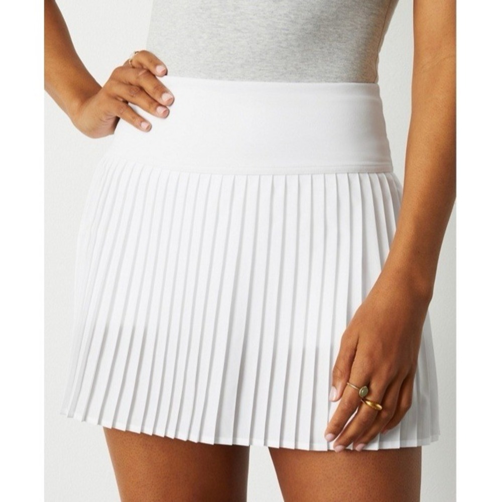 Fabletics Hot Shot Skirt Women's Size Large High Waist‎ Pleated Mini Flared